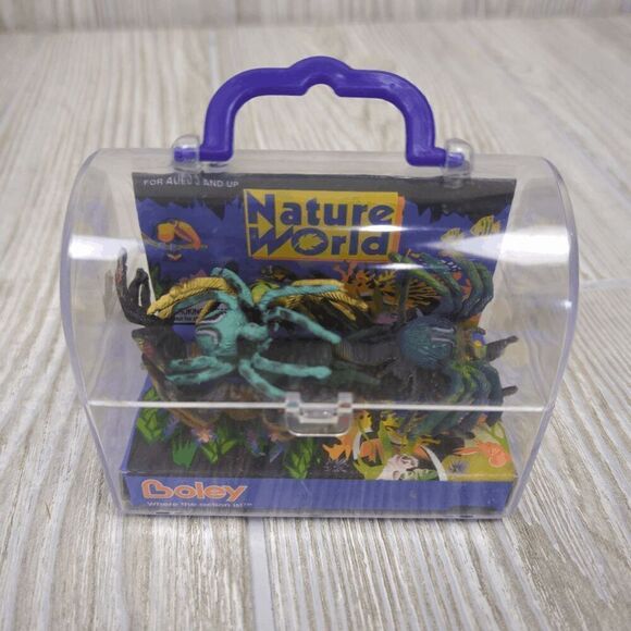 Vintage Camp Theme Bundle Toys Snoopy Canteen Spiders - Picture 2 of 7